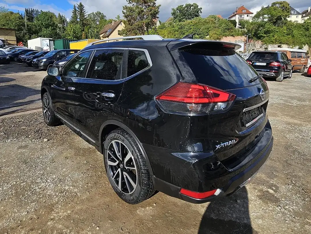 Nissan X-Trail Tekna - Thumbnail 6