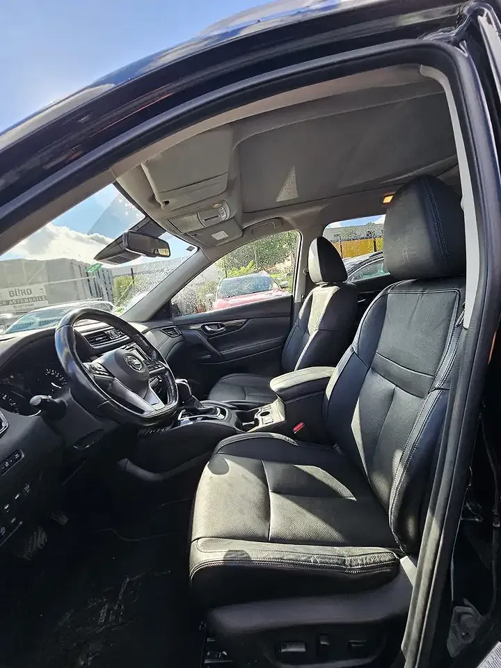 Nissan X-Trail Tekna - Thumbnail 9