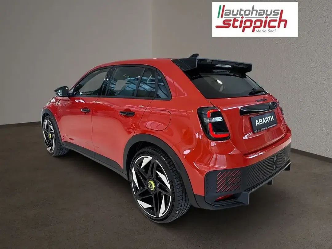 Abarth 600e Turismo - Thumbnail 11