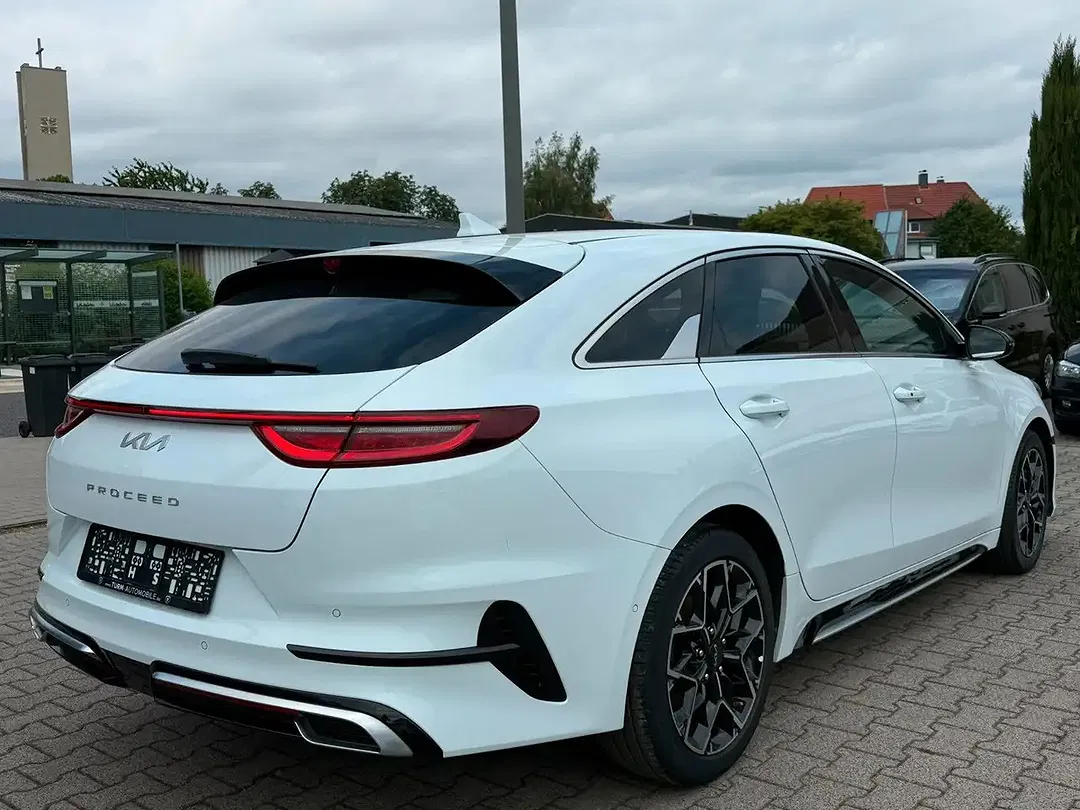 Kia ProCeed / pro_cee'd 1.5 T-GDI GT - Thumbnail 4