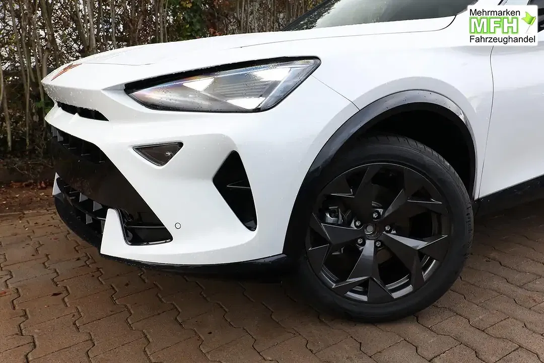CUPRA Formentor eTSI DSG - Thumbnail 4