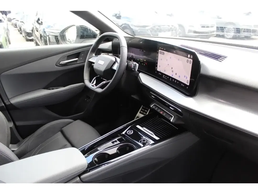 Audi Q3 TDI Sportback S line - Thumbnail 8