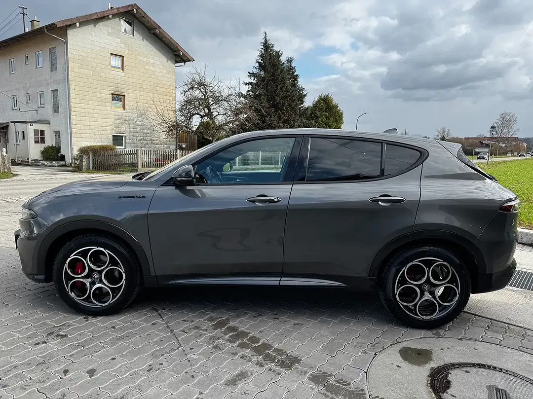 Alfa Romeo Tonale Edizione Speciale - foto 2
