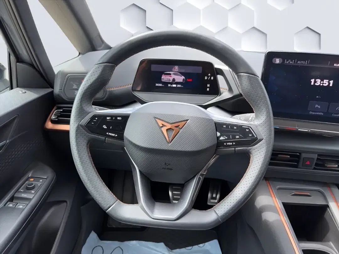 CUPRA Born - Thumbnail 10