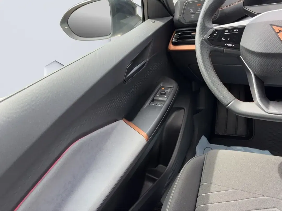 CUPRA Born - Thumbnail 12