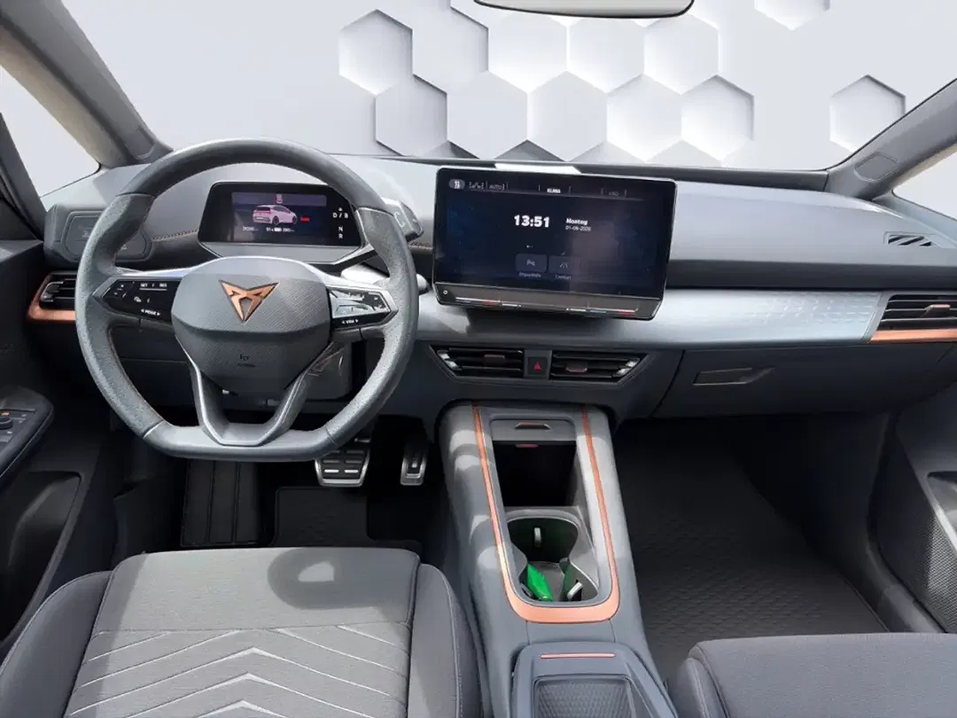 CUPRA Born - Thumbnail 13