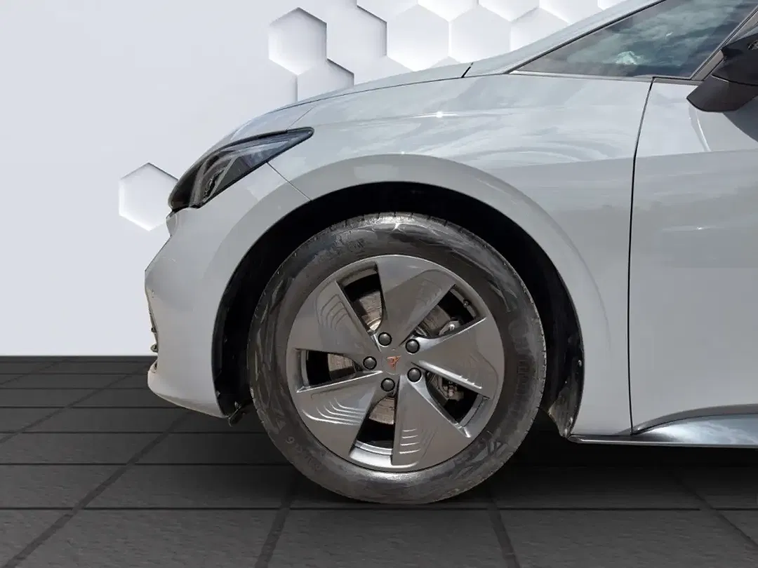 CUPRA Born - Thumbnail 19