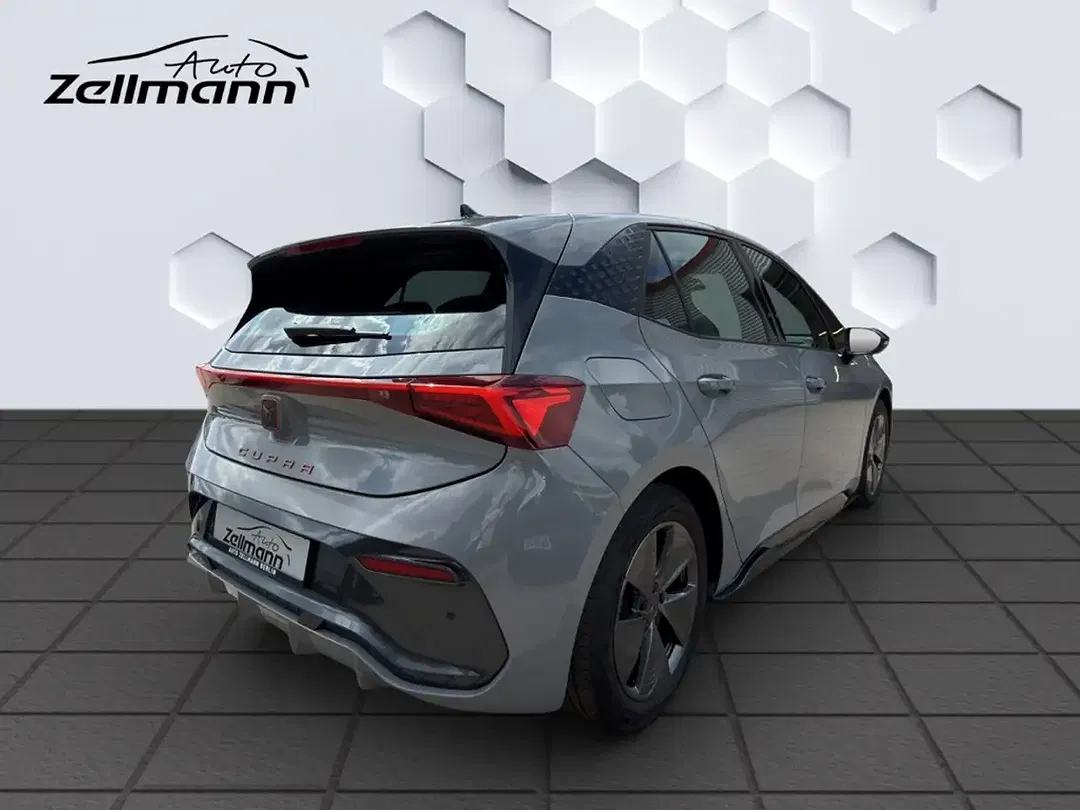 CUPRA Born - Thumbnail 5