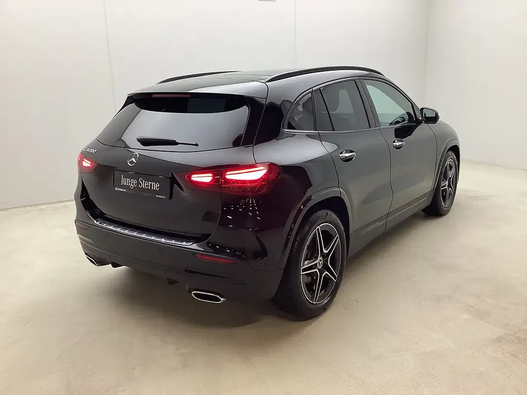 Mercedes-Benz GLA 200 AMG - Thumbnail 3