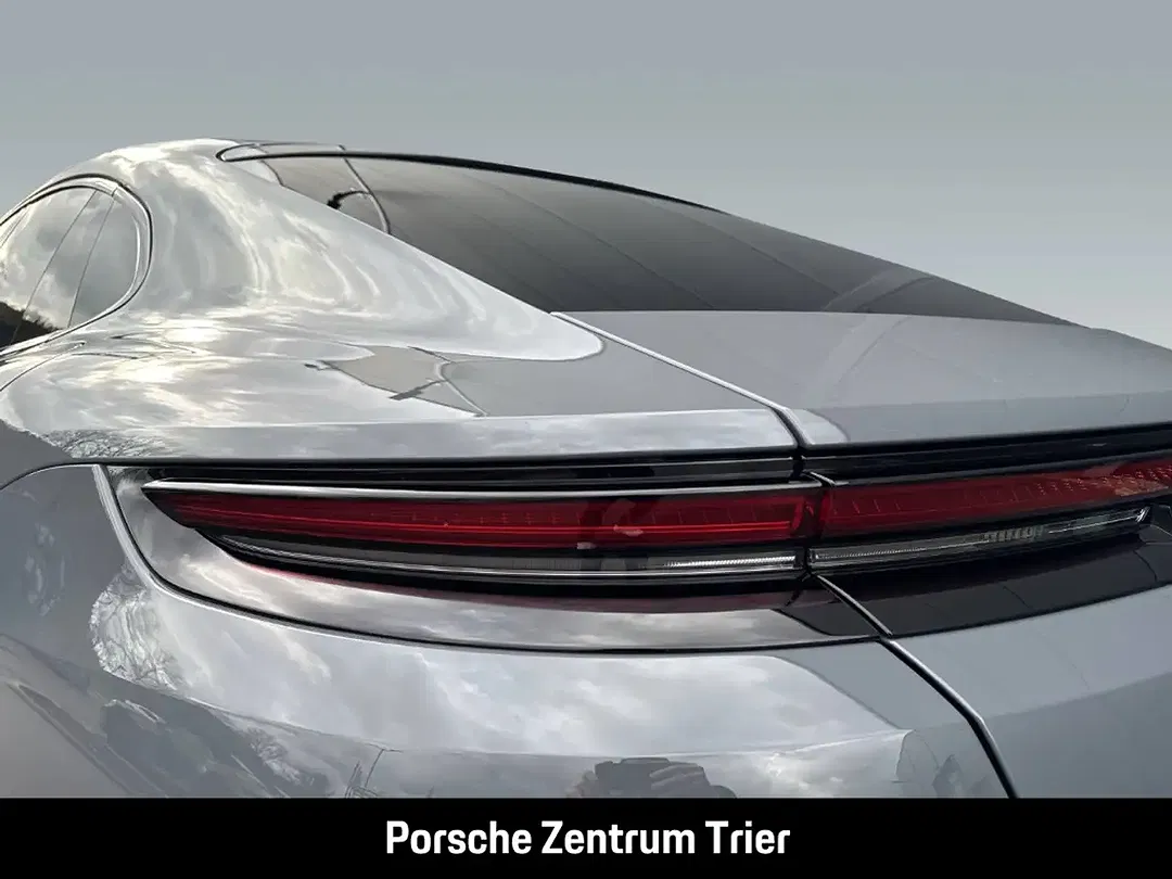 Porsche Panamera E-Hybrid - Thumbnail 12