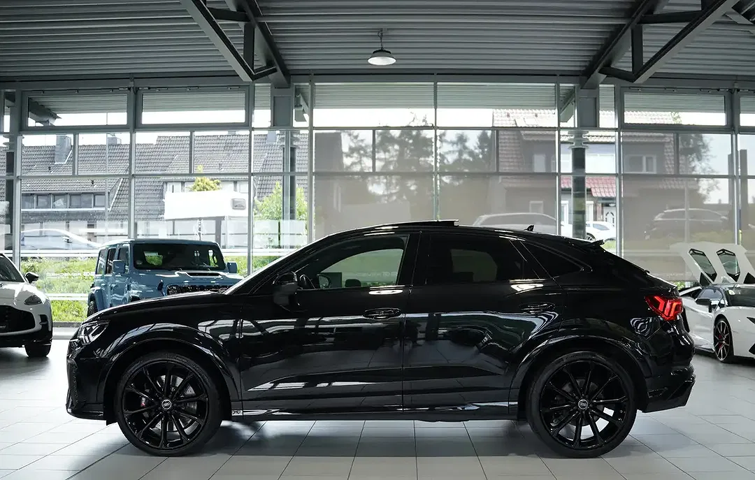 Audi RS Q3 Sportback - Thumbnail 9