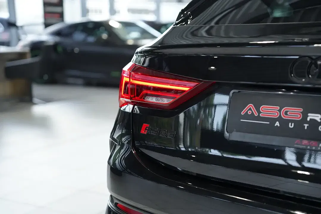 Audi RS Q3 Sportback - Thumbnail 11