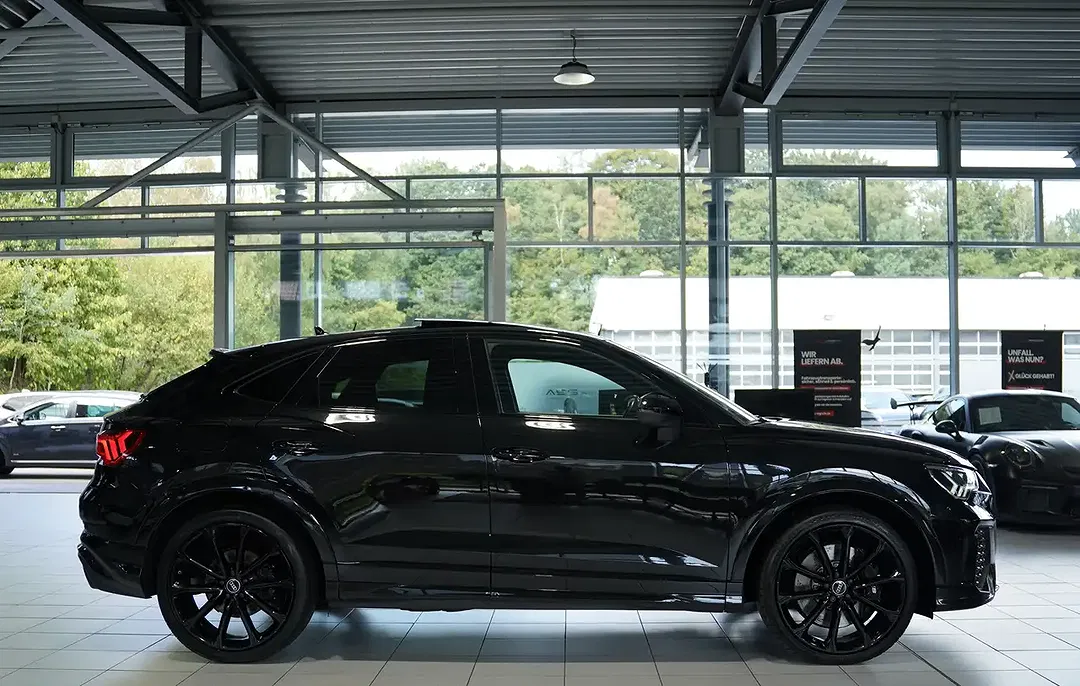 Audi RS Q3 Sportback - Thumbnail 5