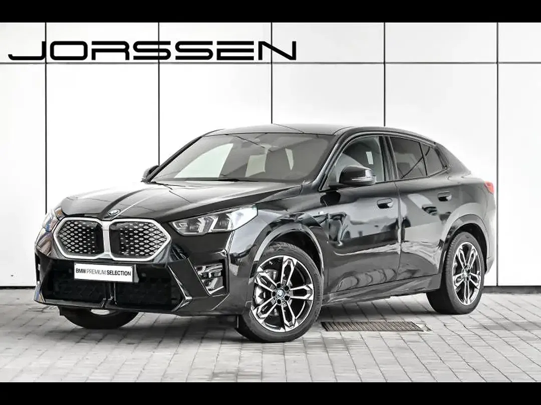 BMW iX2 M - foto 1