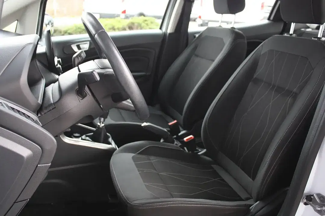 Ford EcoSport - Thumbnail 14