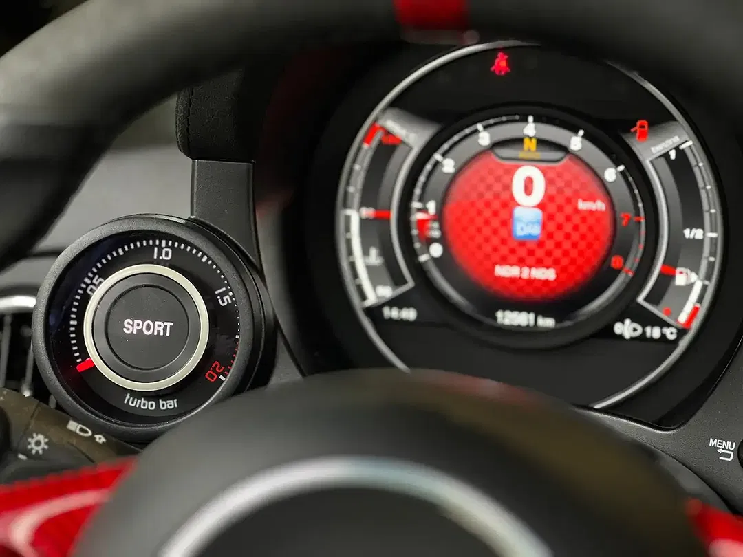 Abarth 695C - Thumbnail 14