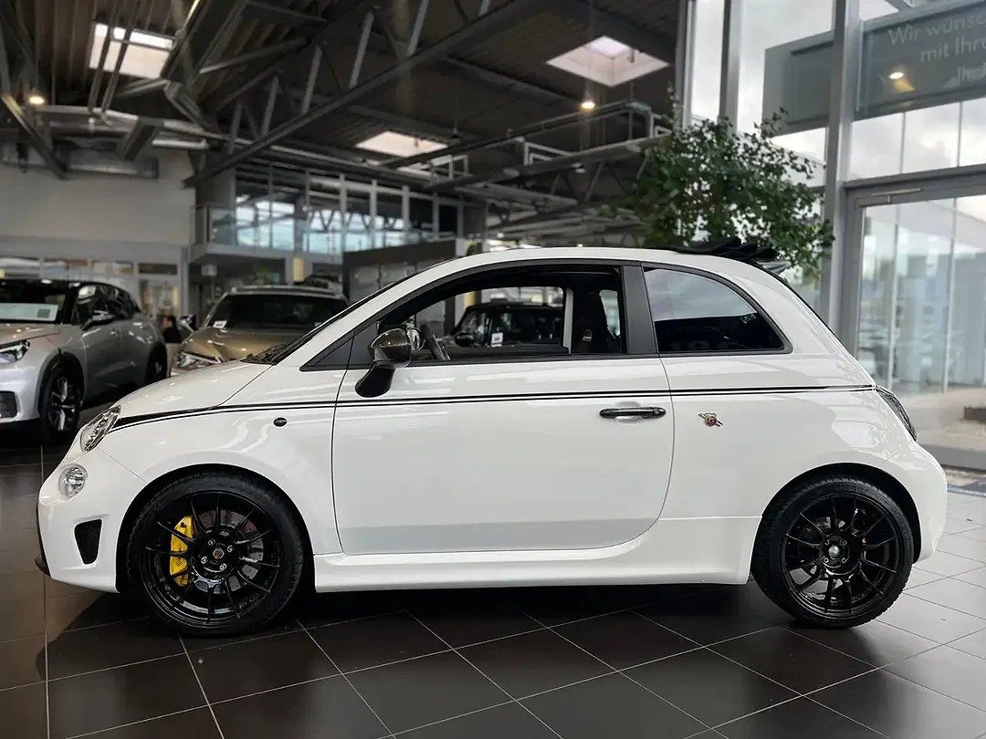 Abarth 695C - Thumbnail 4
