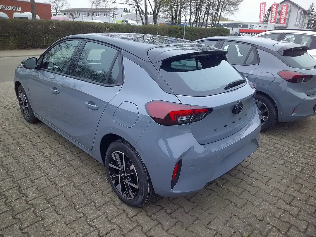 Opel Corsa 1.2 GS - Thumbnail 5