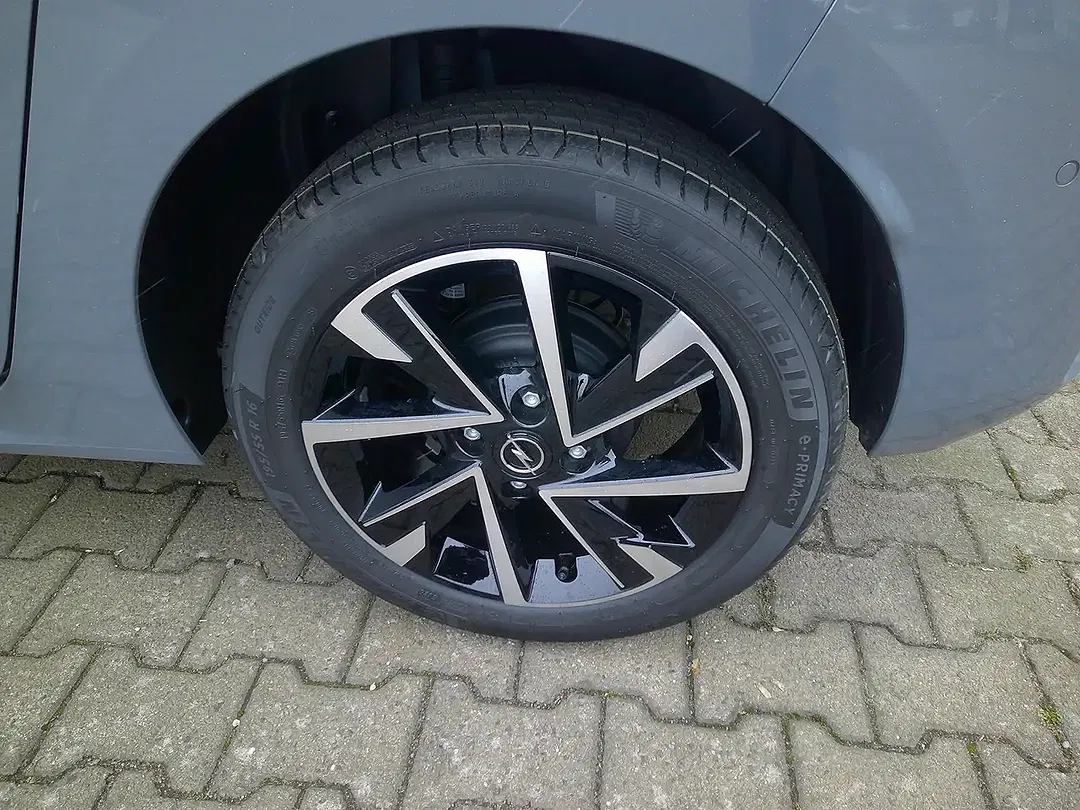 Opel Corsa 1.2 GS - Thumbnail 6