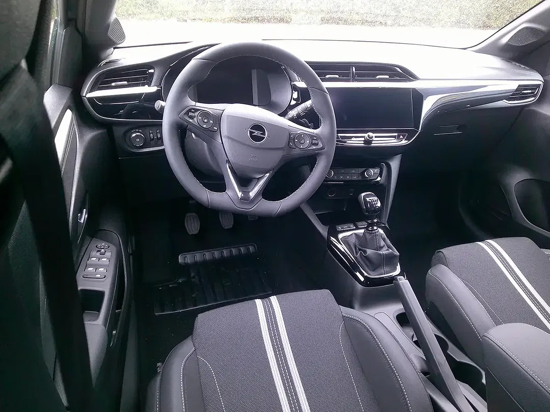 Opel Corsa 1.2 GS - Thumbnail 9