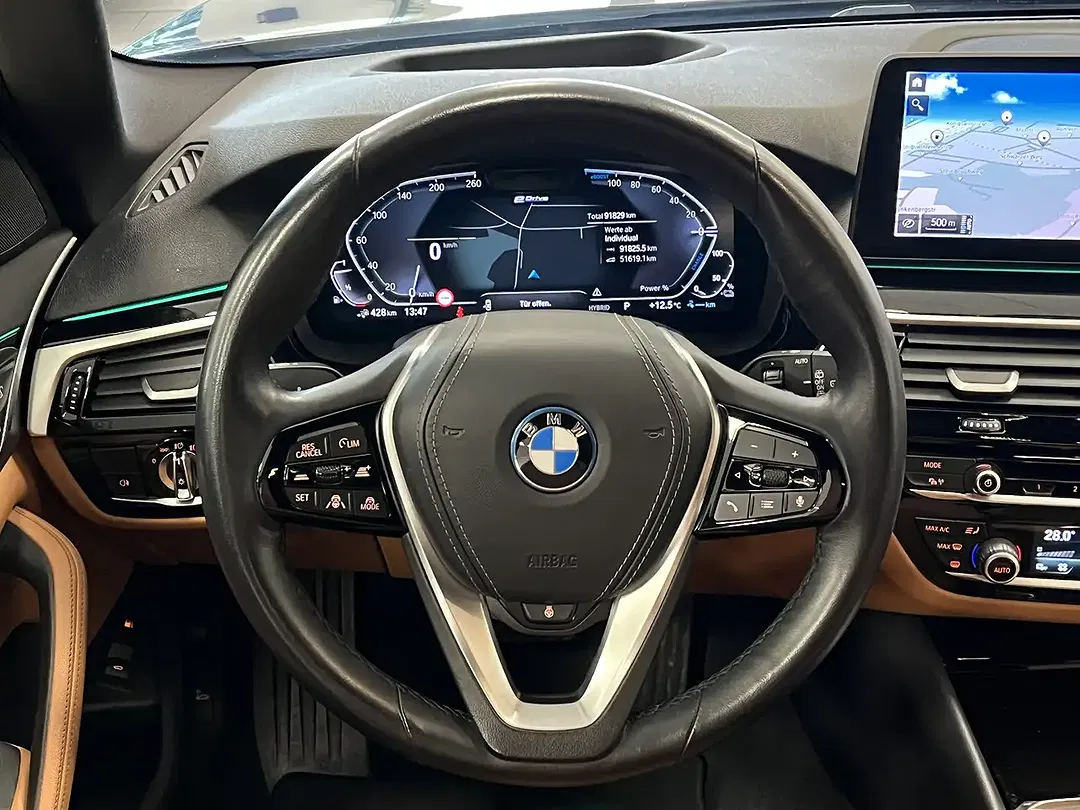 BMW 530 - Thumbnail 13