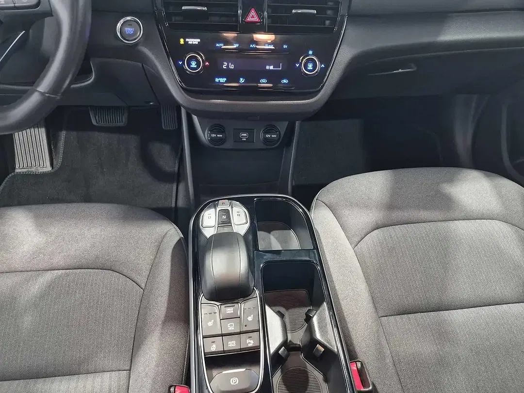 Hyundai IONIQ - Thumbnail 12