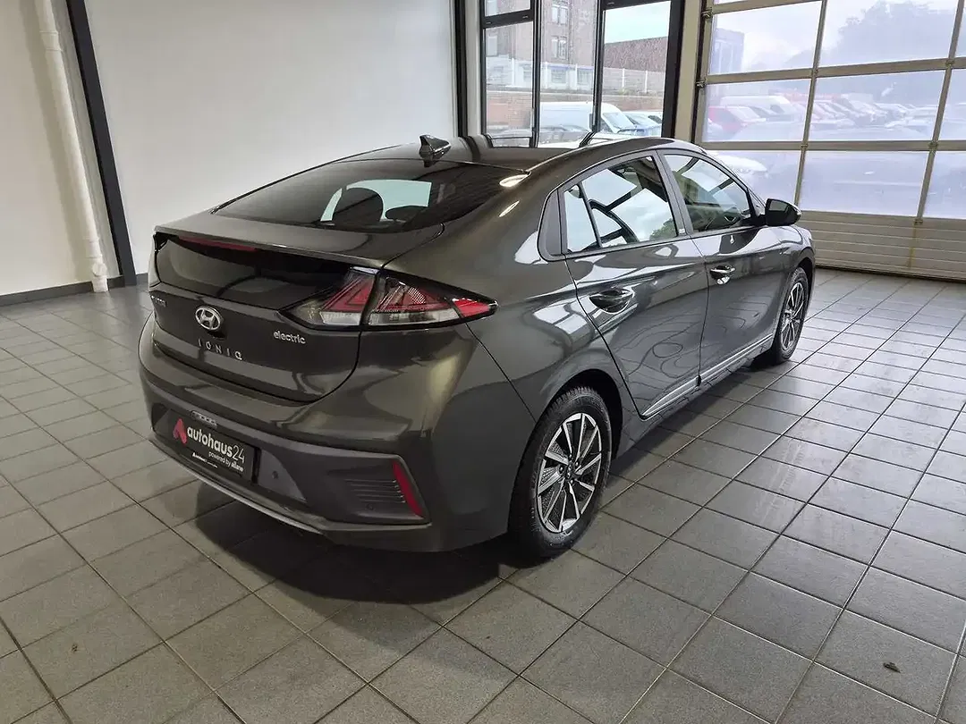 Hyundai IONIQ - Thumbnail 5