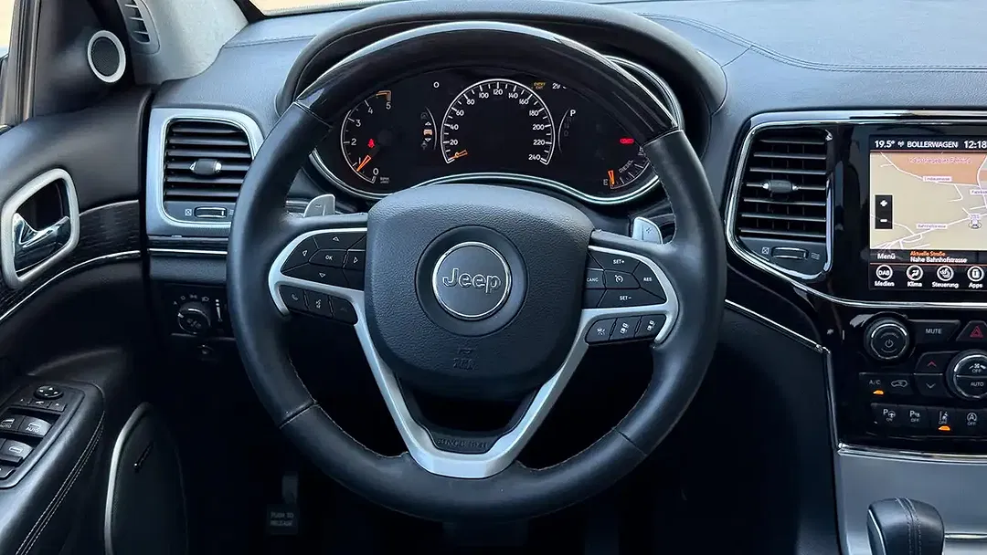 Jeep Grand Cherokee 3.0 V6 CRDi Summit - Thumbnail 25
