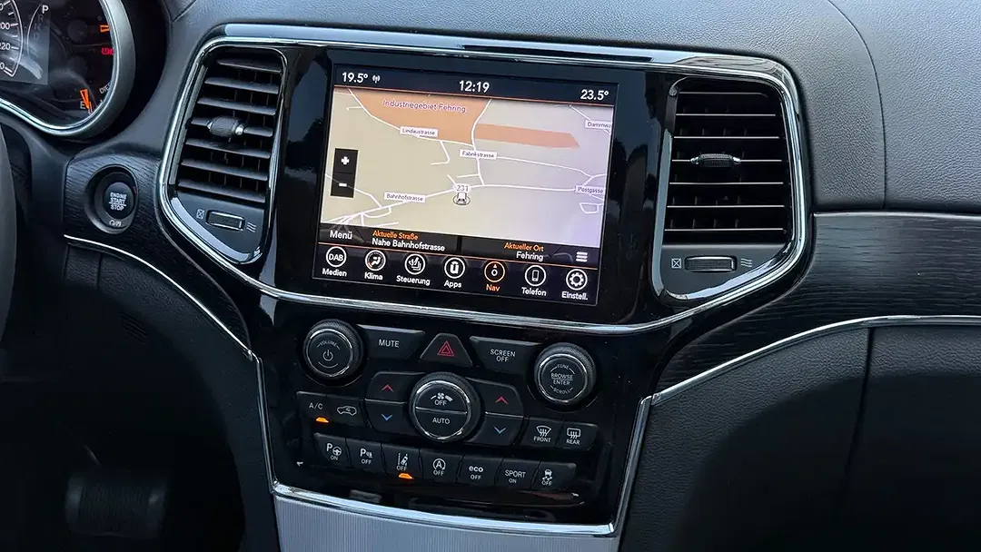 Jeep Grand Cherokee 3.0 V6 CRDi Summit - Thumbnail 30