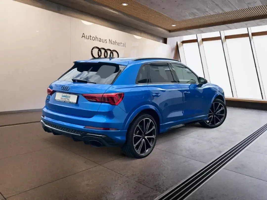Audi RS Q3 2.5 TFSI quattro Matrix LED - Thumbnail 4