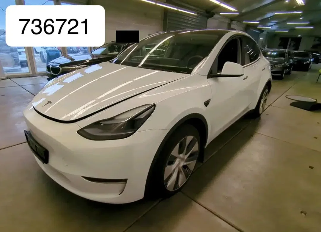 Tesla Model Y AWD Dual Motor Long Range - Afbeelding 1