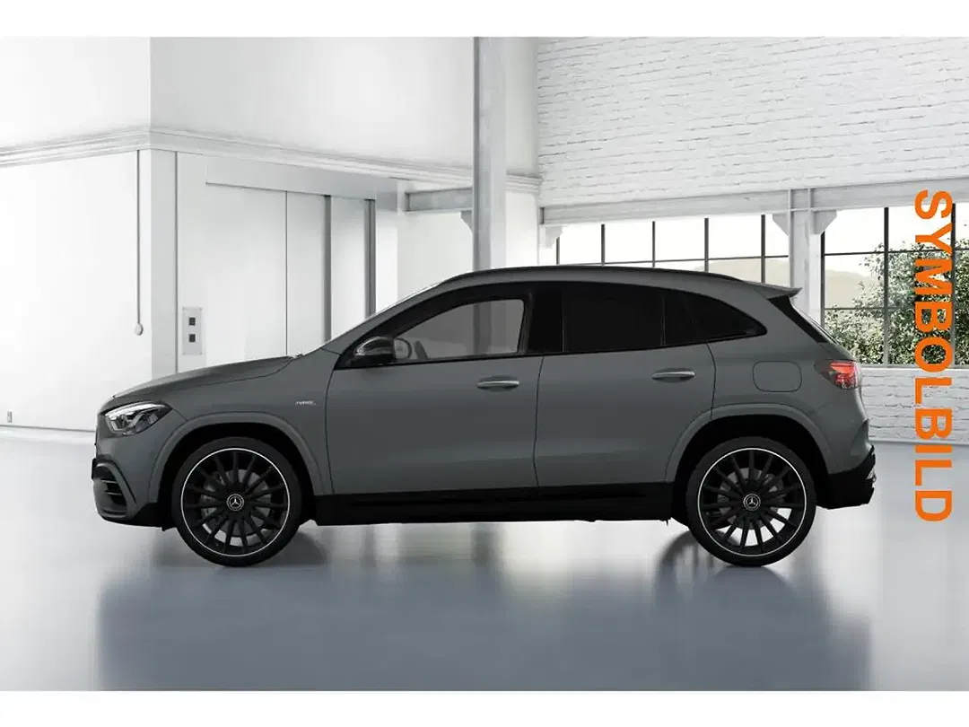 Mercedes-Benz GLA 35 AMG 4MATIC MBUX Night - Thumbnail 2