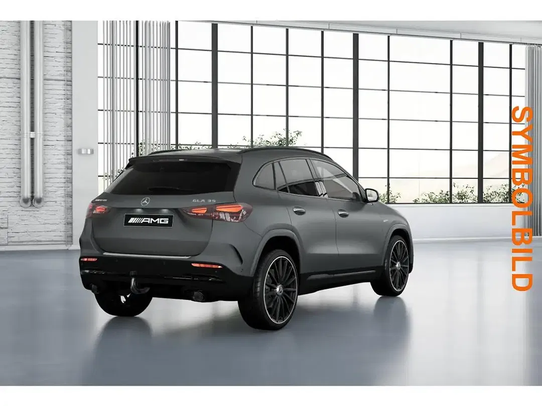 Mercedes-Benz GLA 35 AMG 4MATIC MBUX Night - Thumbnail 3