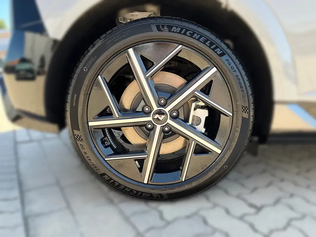 Hyundai IONIQ 5 4WD N Line X - Thumbnail 6