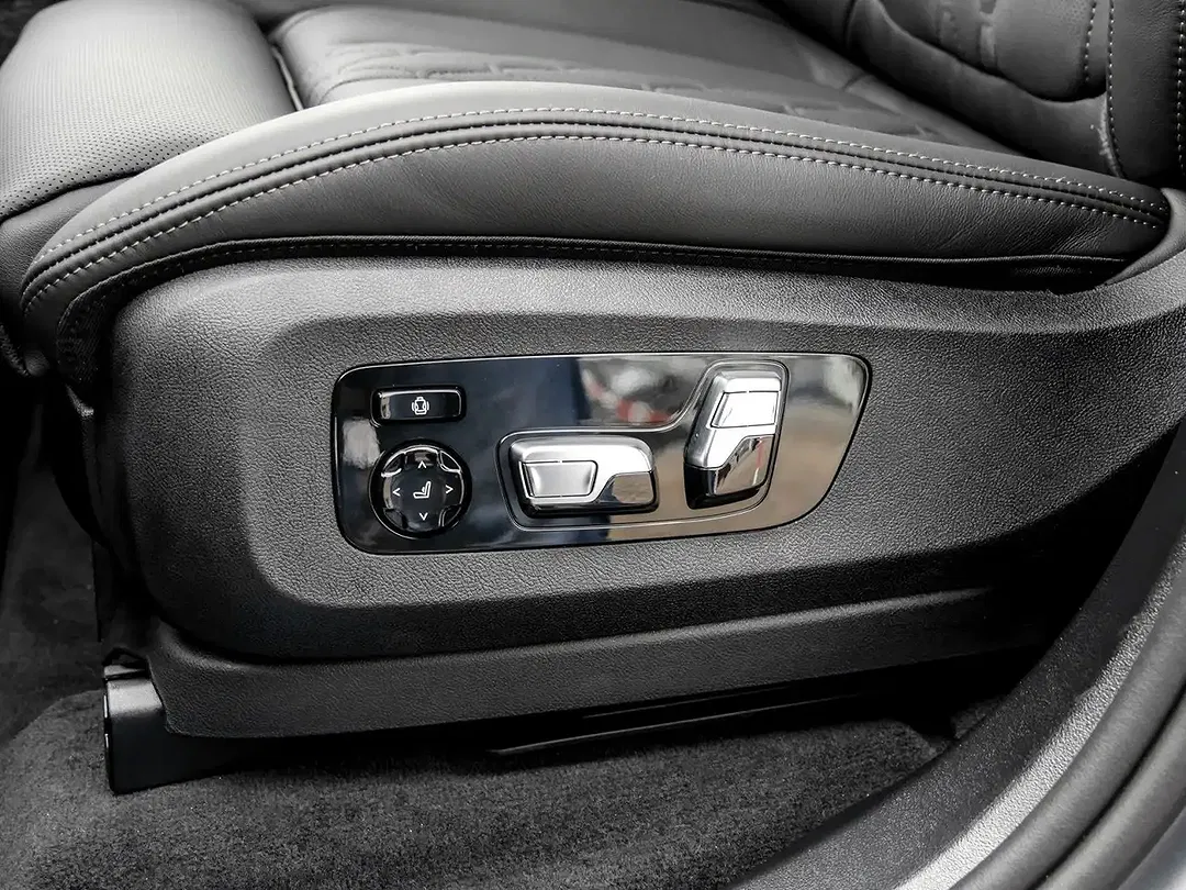 BMW X7 xDrive M Sport - Thumbnail 14