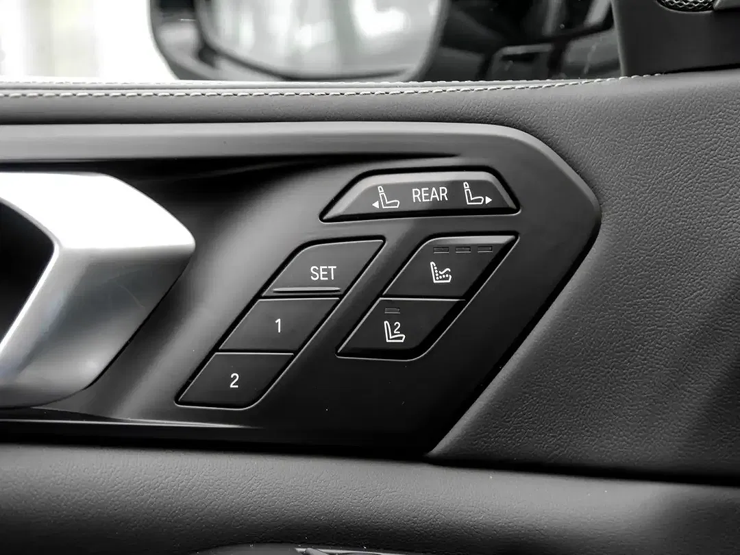 BMW X7 xDrive M Sport - Thumbnail 15