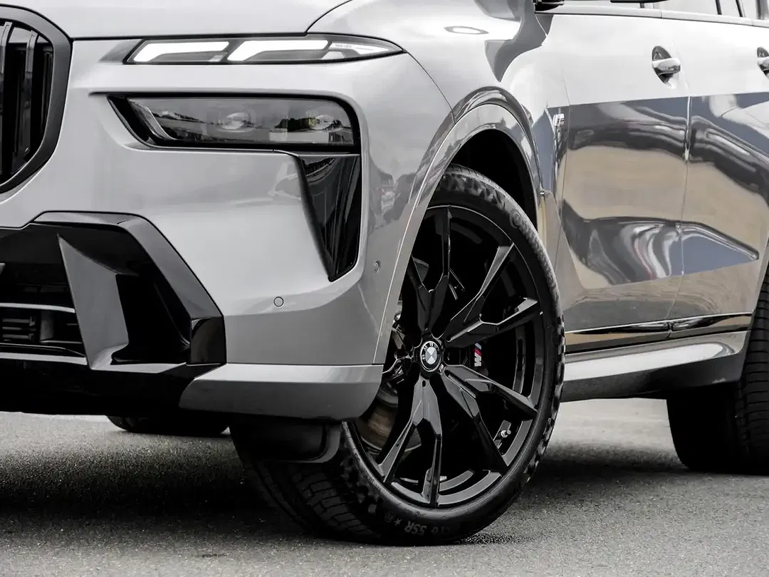 BMW X7 xDrive M Sport - Thumbnail 5