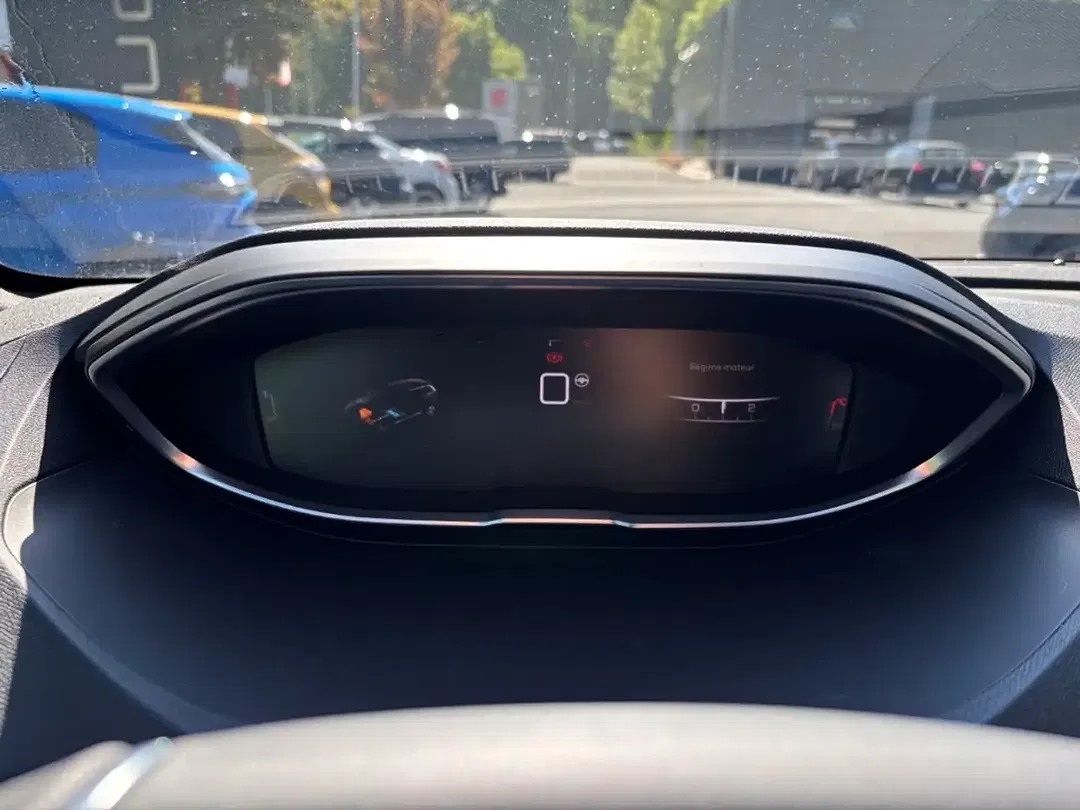 Peugeot 5008 136 Hybrid GT - Thumbnail 6