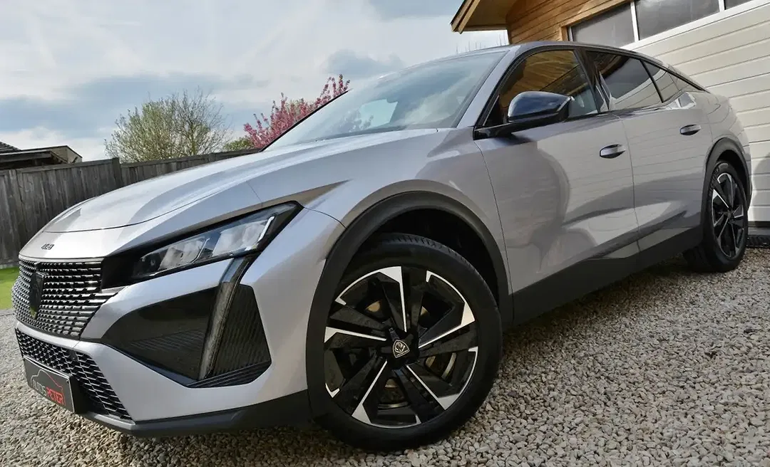 Peugeot 408 PureTech - foto 2