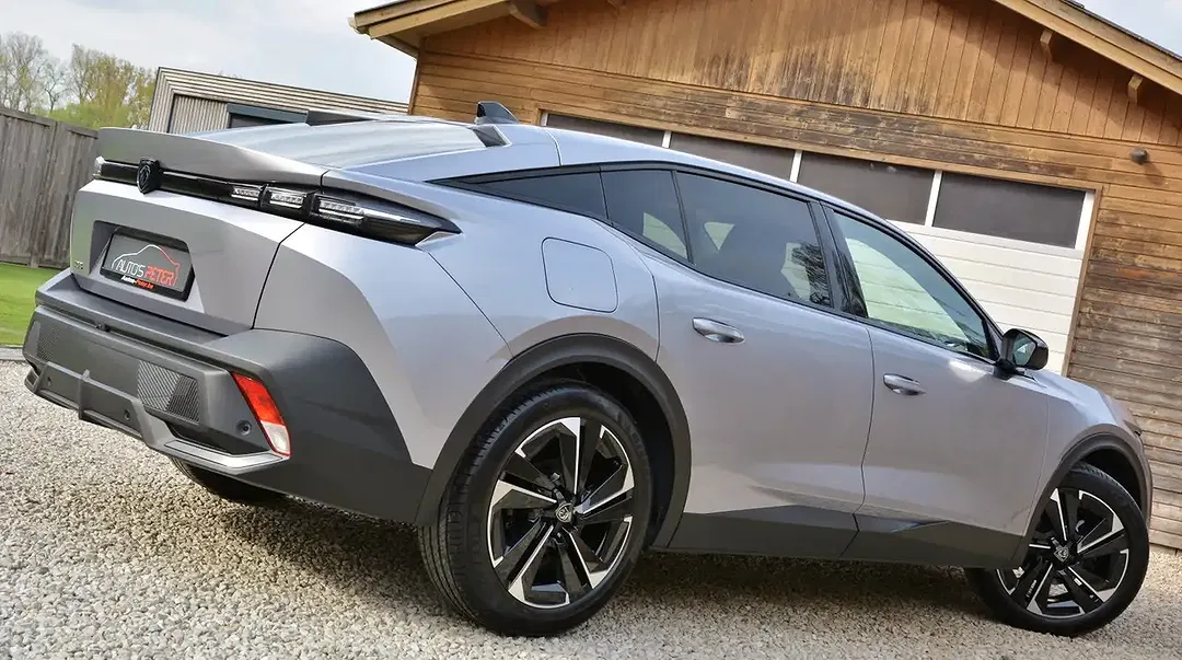 Peugeot 408 PureTech - Thumbnail 4