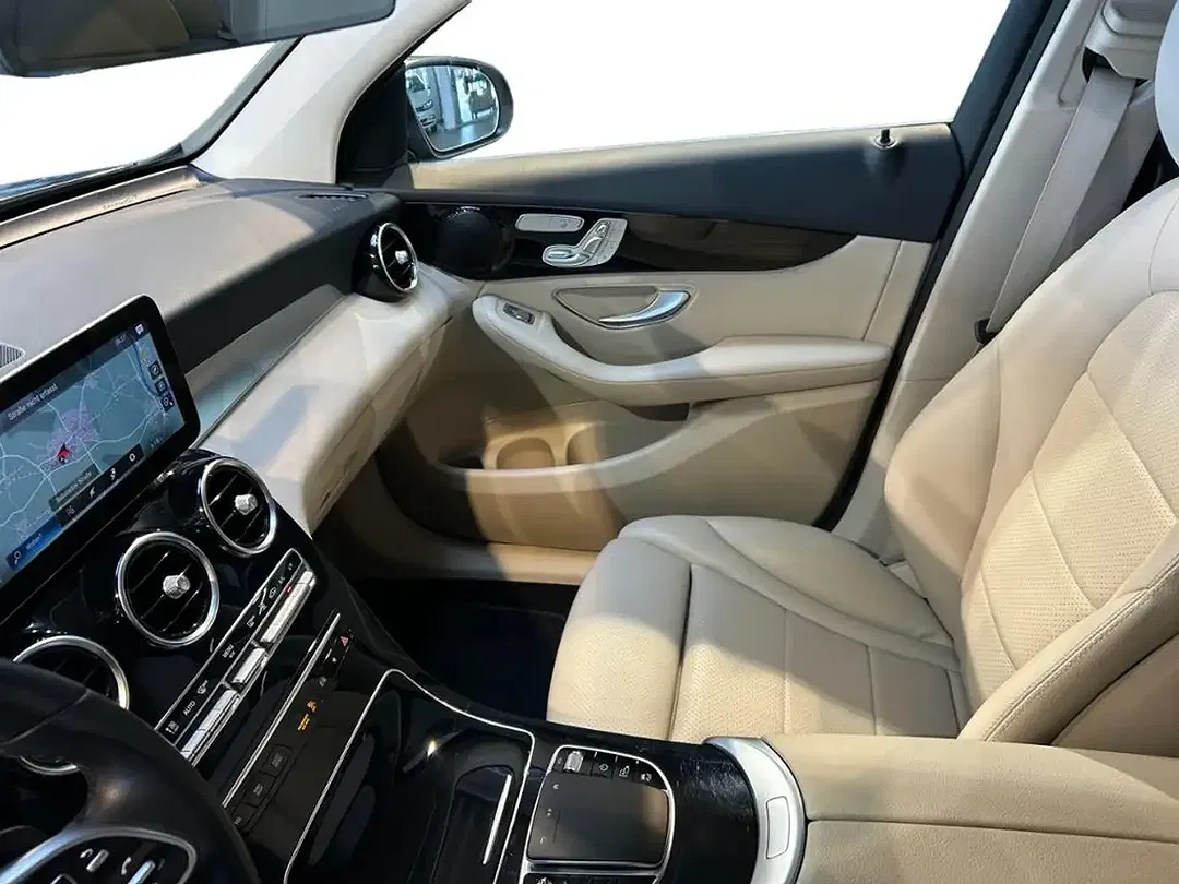 Mercedes-Benz GLC 300 AUT 4MATIC MBUX - Thumbnail 8