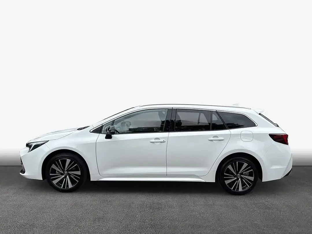Toyota Corolla Hybrid - Thumbnail 4