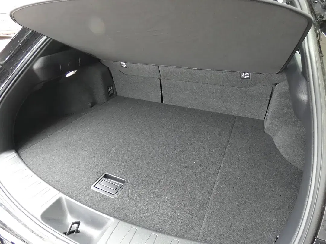 Lexus UX 250h Hybrid - foto 15