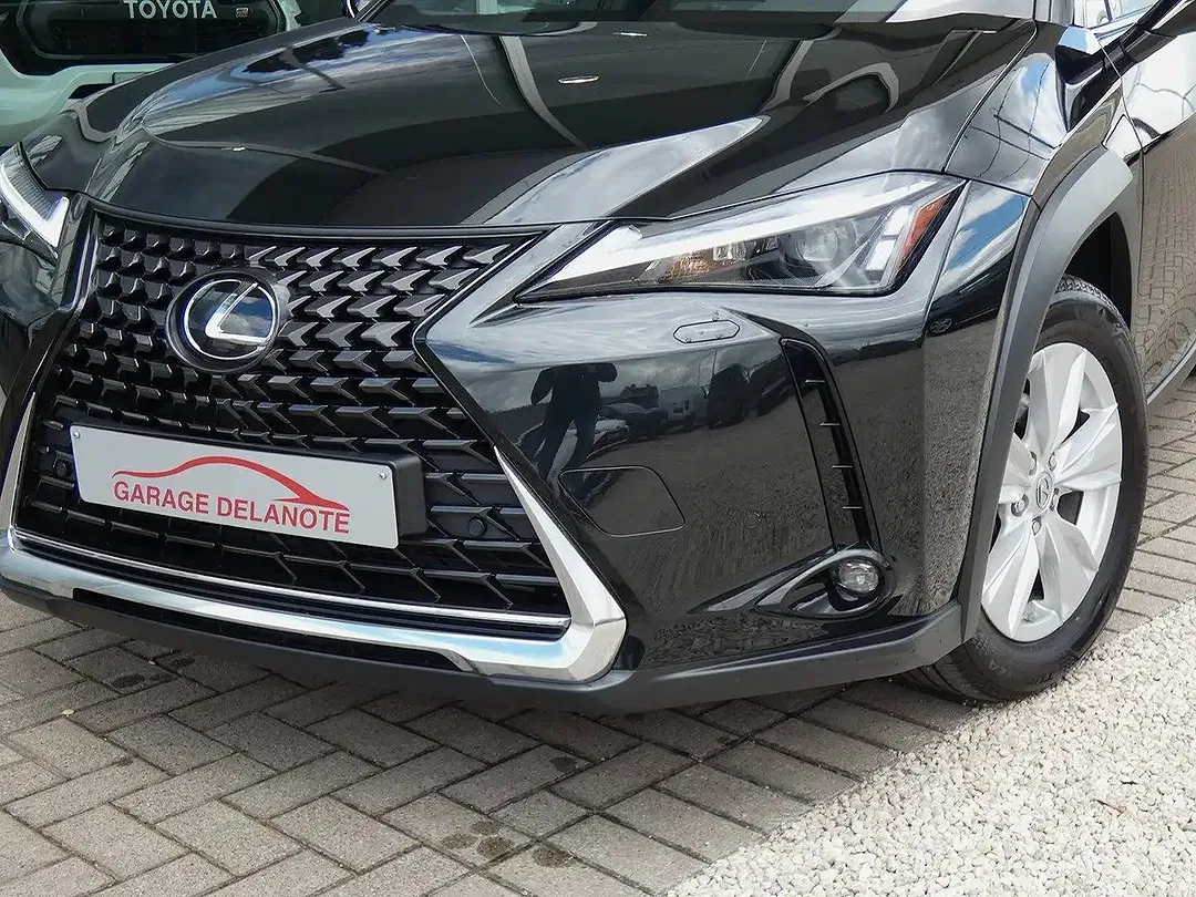 Lexus UX 250h Hybrid - Thumbnail 3