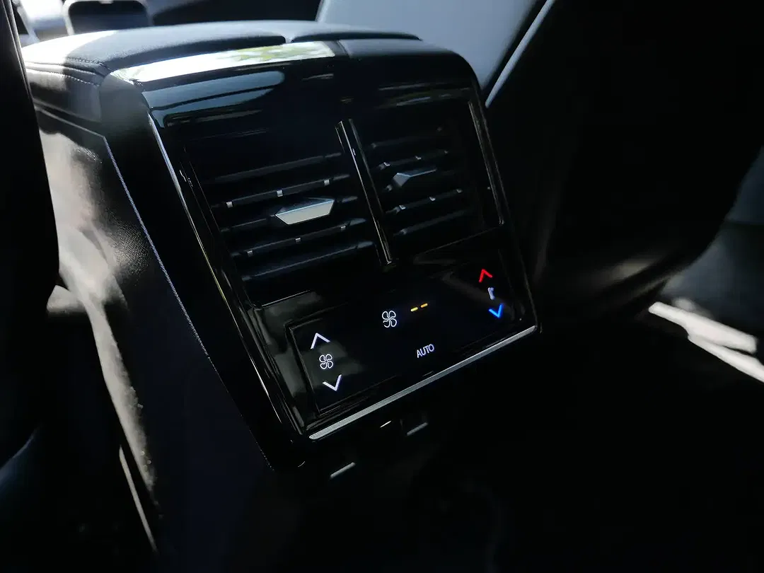 DS Automobiles DS 7 - Thumbnail 11