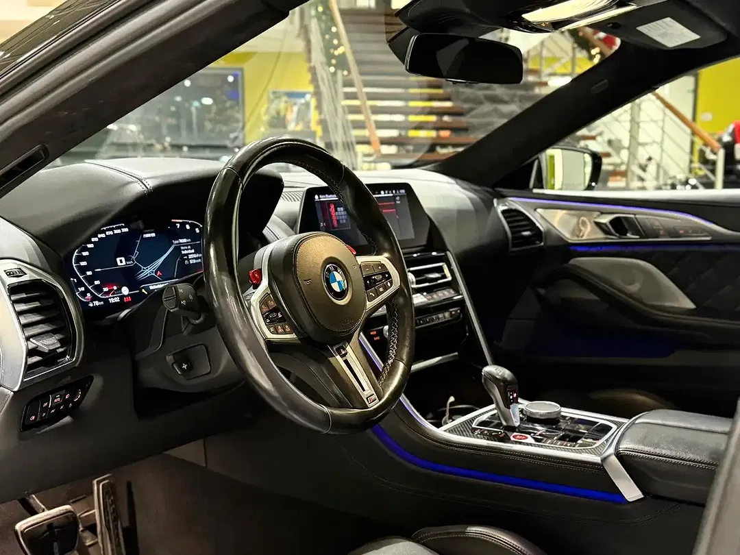 BMW M8 Competition Gran Coupe - foto 8