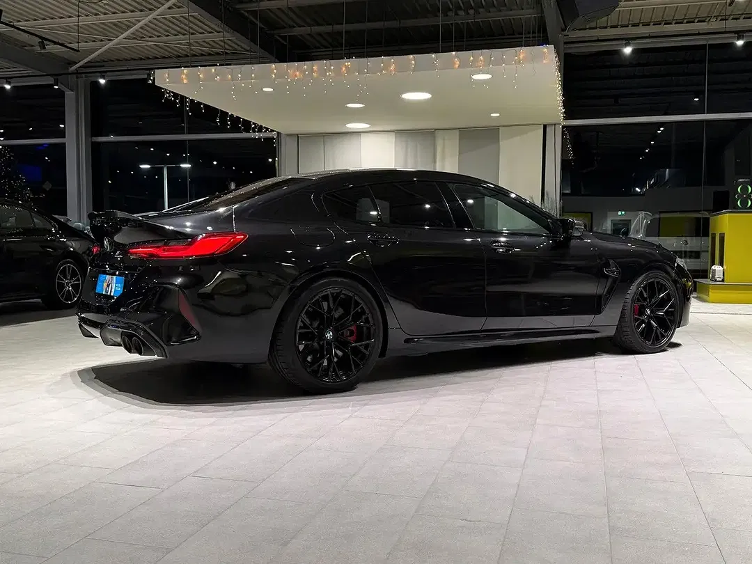 BMW M8 Competition Gran Coupe - Thumbnail 5