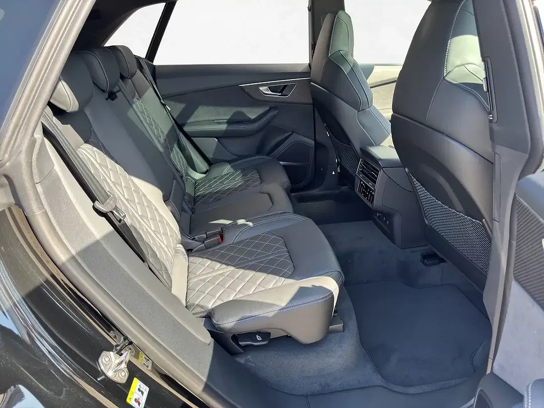 Audi Q8 TDI quattro Matrix LED S line - Thumbnail 9