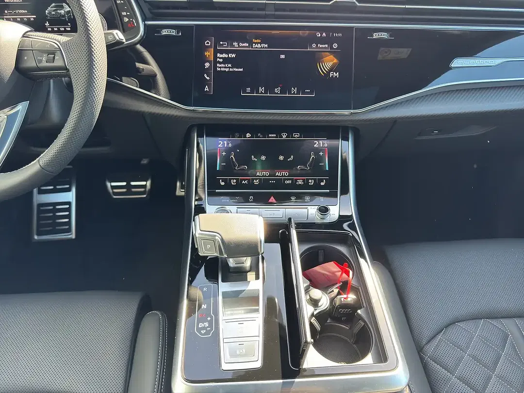 Audi Q8 TDI quattro Matrix LED S line - foto 14