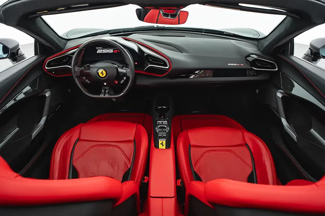 Ferrari 296 GTS - Thumbnail 10